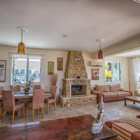 Four Bedrooms 1309
